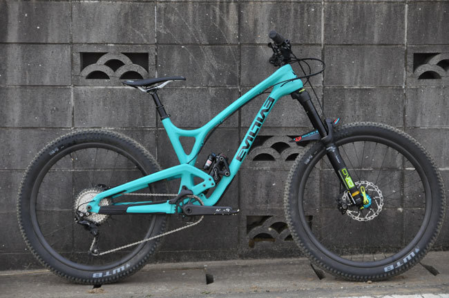 デモバイク完成。EVIL BIKES, Calling: Yurisの日記