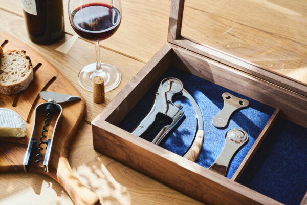 ワインをより愉しむ為の優雅なガイド L'ATELIER DU VIN（ラトリエ デュ