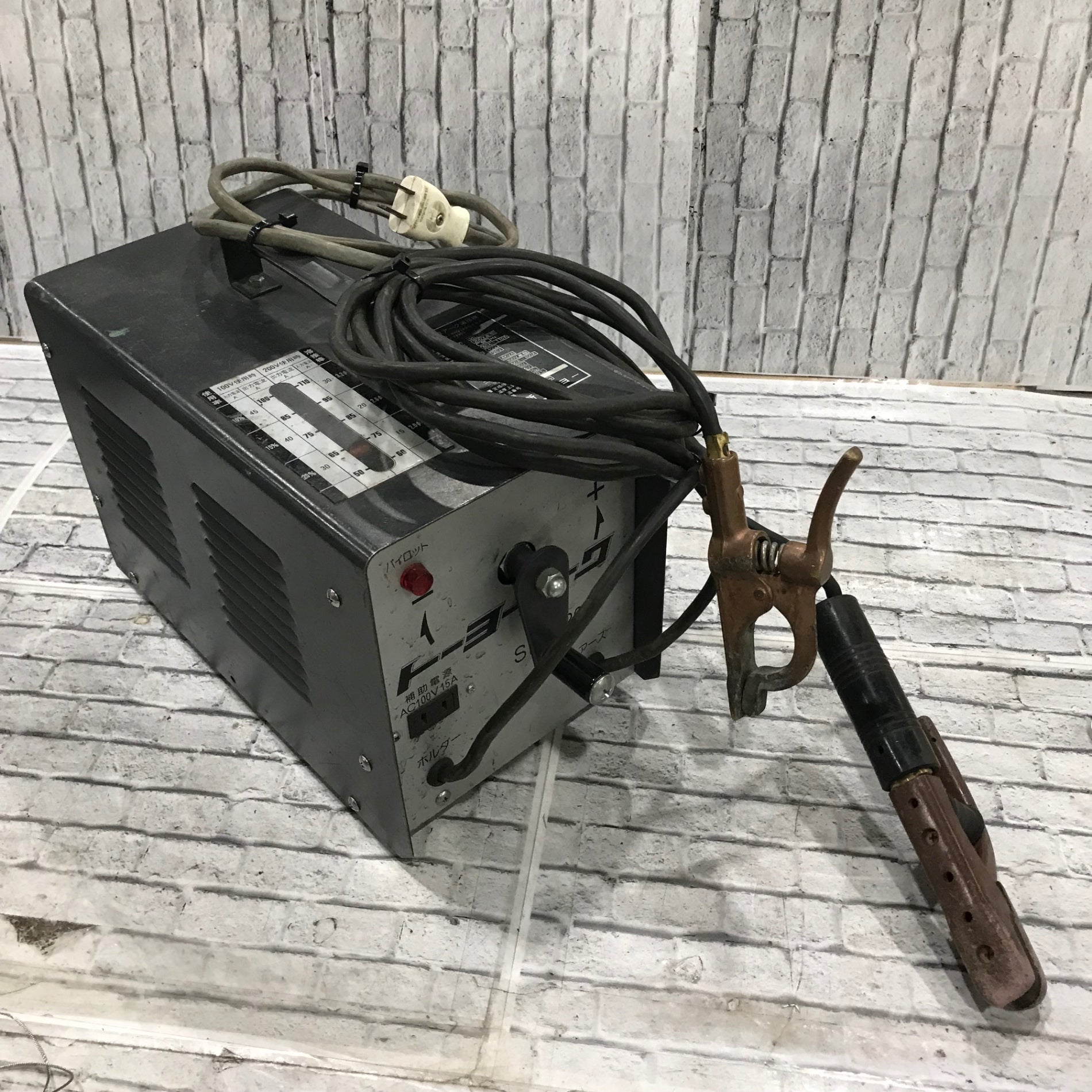 ▽新トーヨー 小型交流アーク溶接機 SH-120W【川口店】 – アクトツール