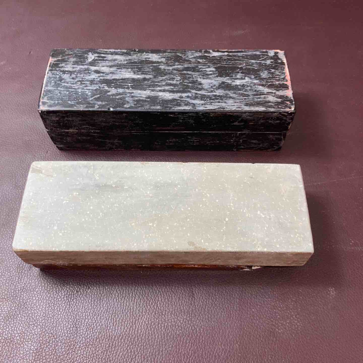 中古品】 天然砥石 上野御蔵砥石 2個まとめセット 総重量約3.5Kg 鑿