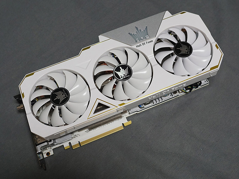 基板も白い！GALAKUROのGeForce RTX 2080 Tiが発売、電源端子は8ピン×3