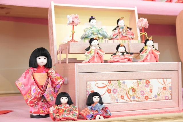 市松人形を詳しく解説！由来や歴史、雛祭りとしての意味 | 岡崎市