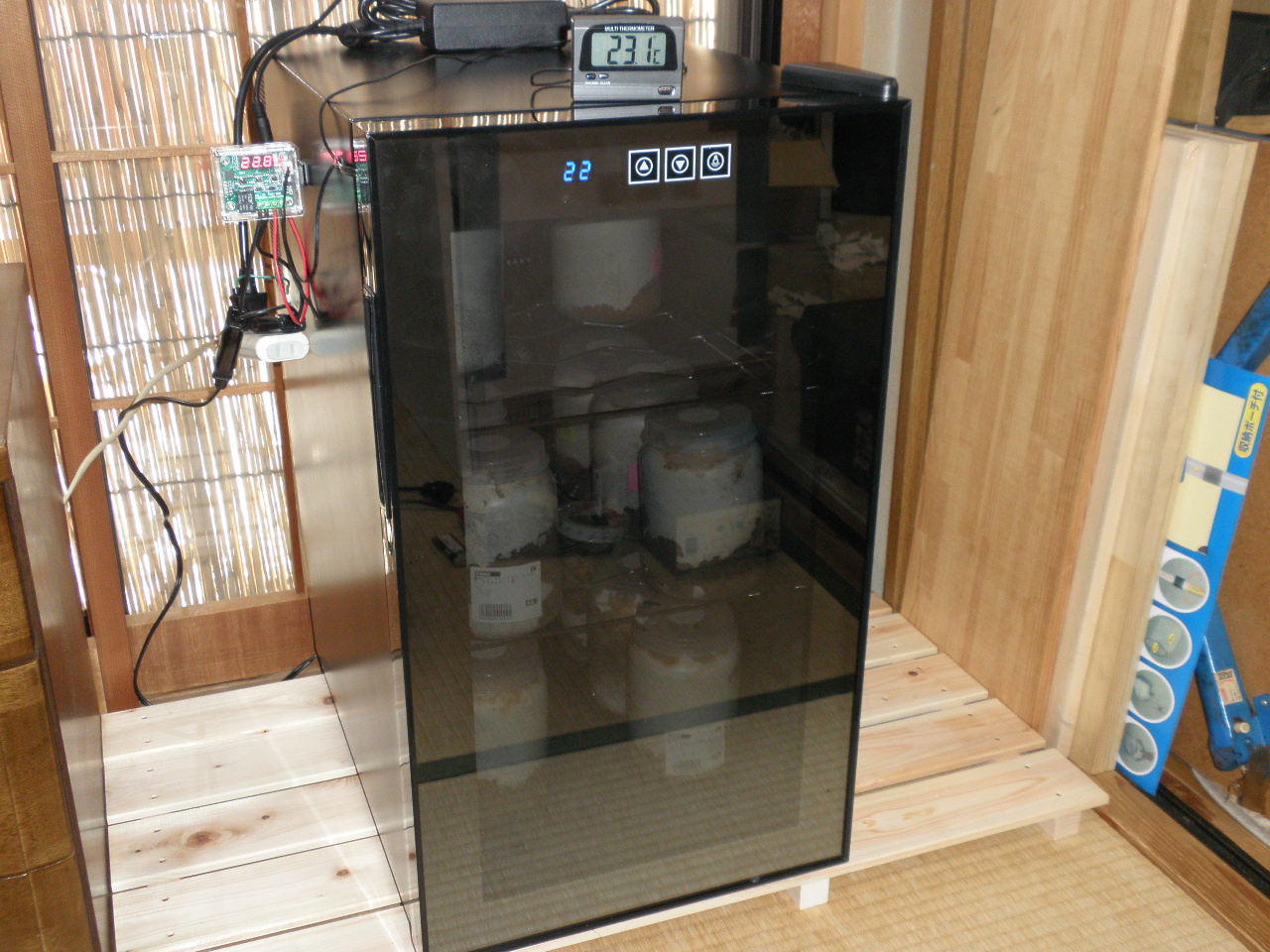 クワガタの幼虫用、ワインセラーの増設