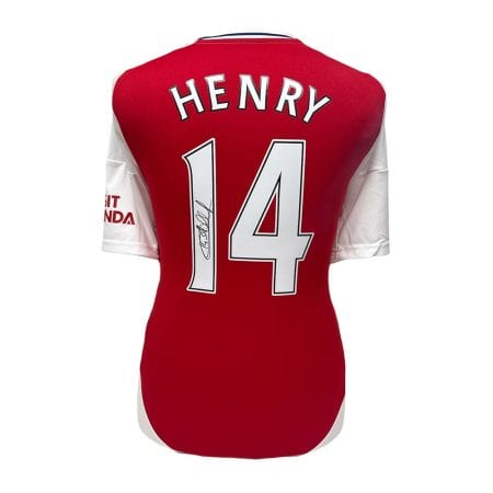 ティエリ・アンリがアーセナル 14 のユニフォームにサイン