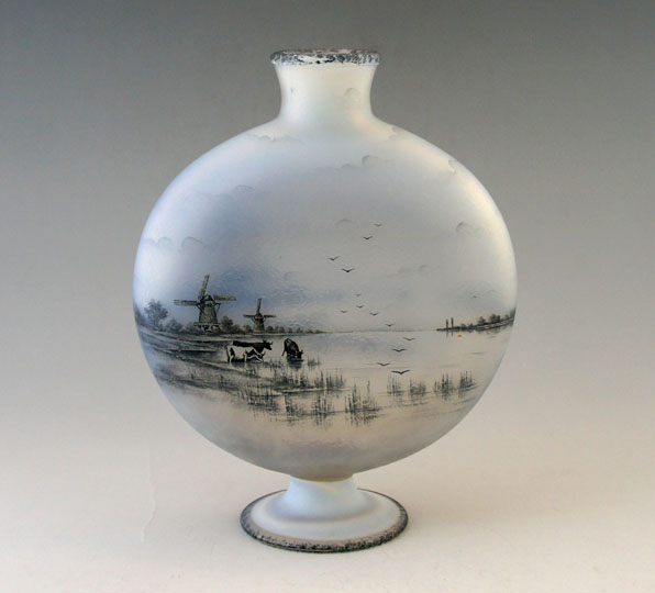 ドーム・ナンシー「オランダ景色 扁壺型花瓶」《アンティックかとう》
