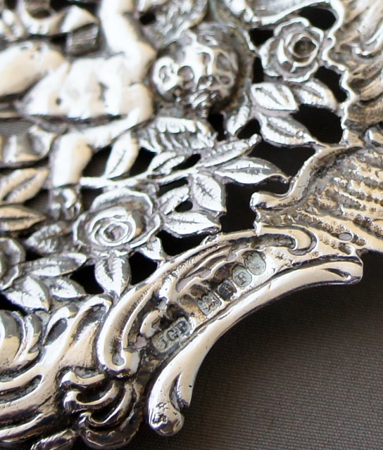 イギリス「天使装飾 ケーキサーバー」《アンティックかとう》