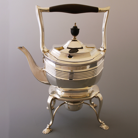 1898年、イギリス「ケトル」《アンティックかとう》