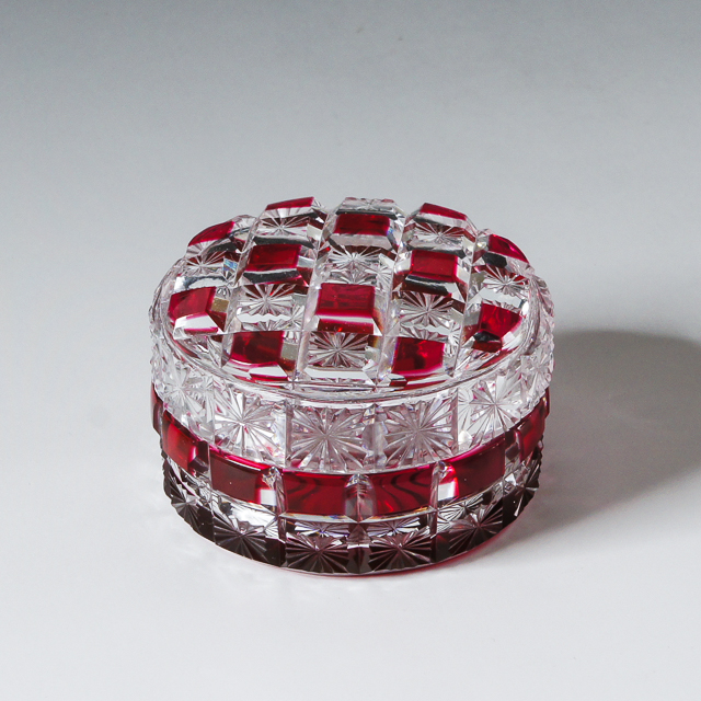 オールドバカラ「ローズダイヤモンドカット パウダーボックス（小