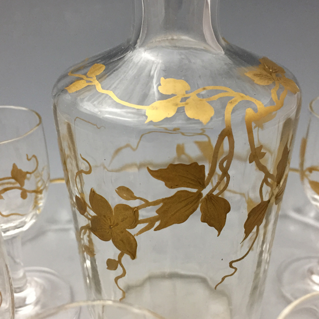 オールドバカラ「金彩 草花文 リキュールセット トレー付き