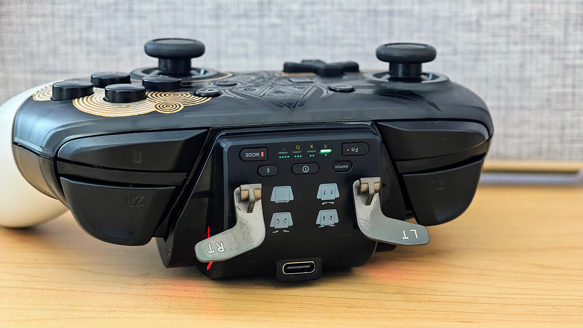 プロコンにマクロや連射、リニアトリガーなどを追加できるSwitch Pro