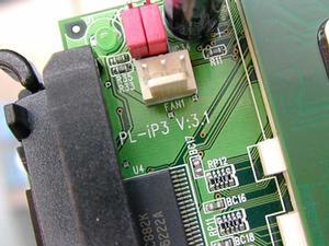 ASCII.jp：Tualatinコア版CPUをSlot1で利用可能になるゲタが来週にも