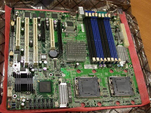 ASCII.jp：DDR2メモリに対応したLGA 771対応Xeon向けマザーボードが