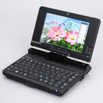 ASCII.jp：富士通、重さ約580gのUMPC“FMV-BIBLO LOOX U”を発表！
