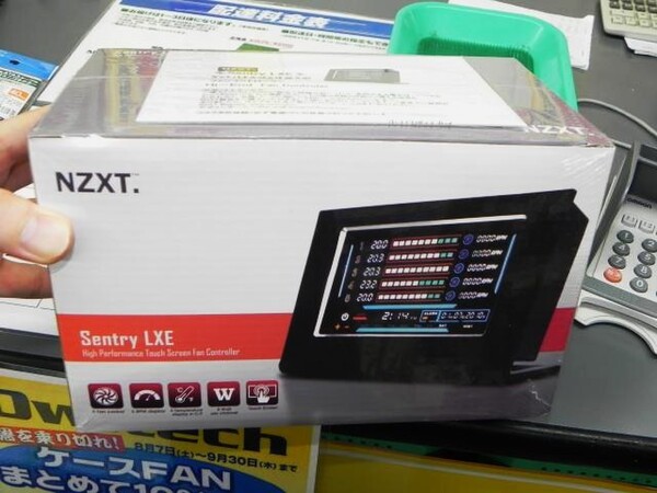 ASCII.jp：タッチパネル採用の珍しい卓上ファンコントローラーが登場