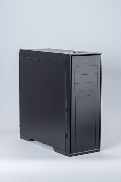 ASCII.jp：長～く使える極上のPCケース2016【Antec/CORSAIR編】 (1/4)