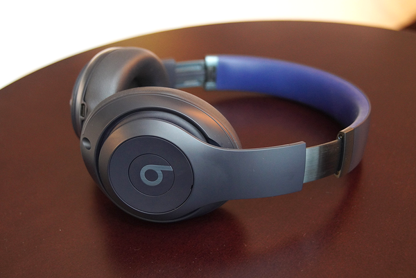 ASCII.jp：オトナのビーツ・ヘッドホン誕生！「Beats Studio Pro」を
