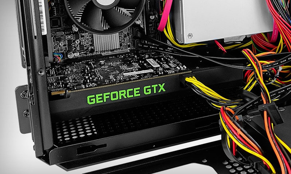 ASCII.jp：【一足早いセール情報】ブラックフライデーでゲーミングPCが