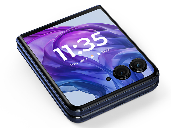 ASCII.jp：モトローラの折りたたみスマホ最強機「razr 50 Ultra」が