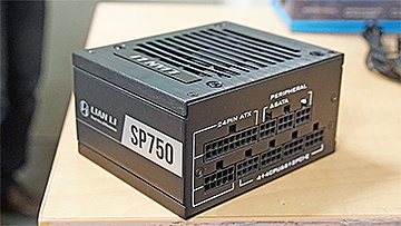 Lian LiのSFX電源「SP750」にホワイトモデル、ケーブルやコネクタも白