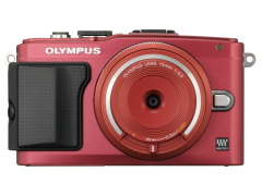 オリンパス、「ボディーキャップレンズ」のカラーバリエーション