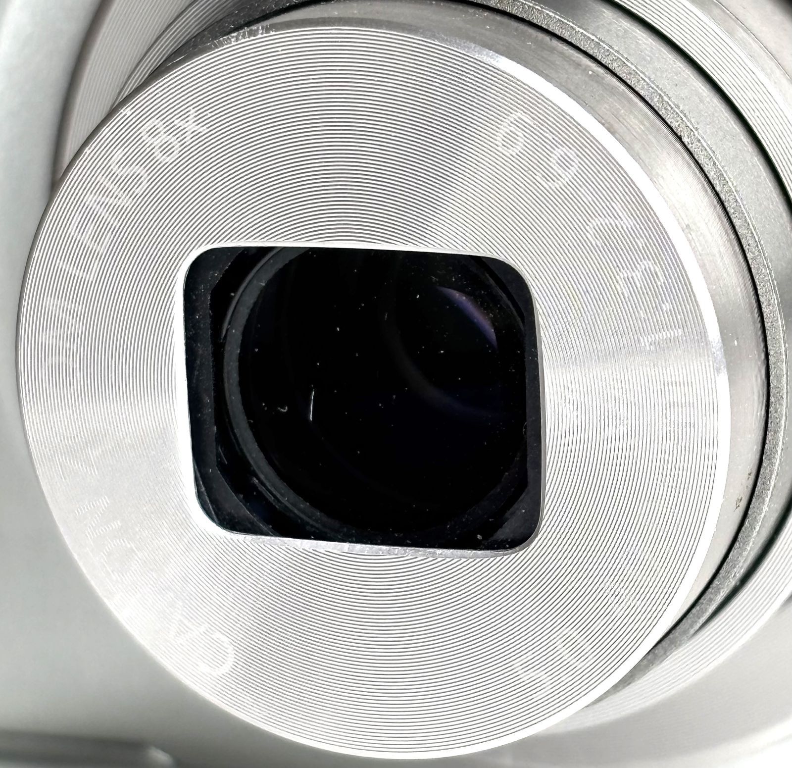 Canonキャノンデジカメixy200PC2333本体充電池充電器※動作確認済み