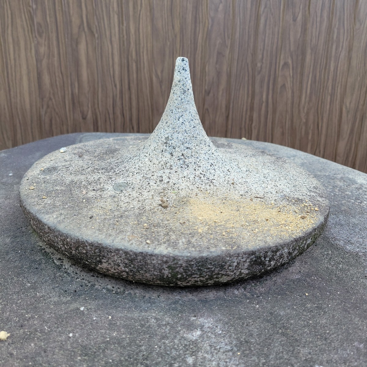 引き取り限定 雪見灯籠 石灯篭 灯籠 灯篭 六角 庭園 和風 石材 高さ約