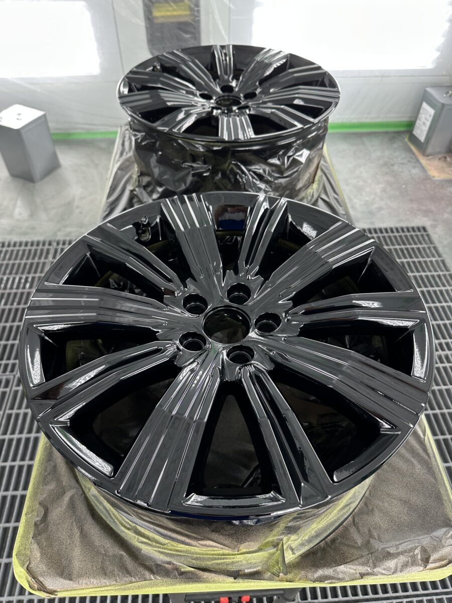 ボルボ V60 ホイール傷修理 ホイール塗装 | フェラーリ・ポルシェ