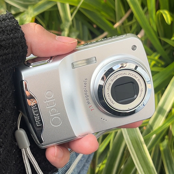 不完全だからこそ心に残る。「オールドコンデジ」のおすすめ機種と