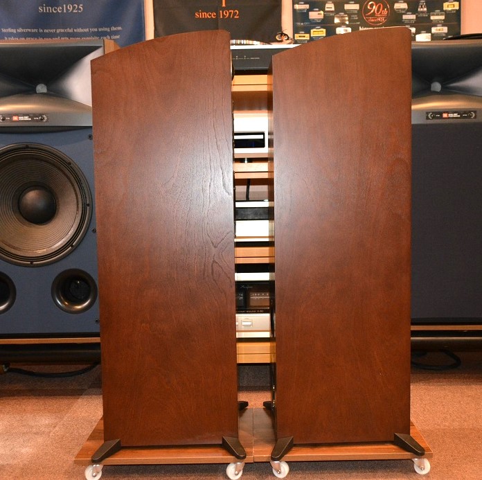 販売終了： 中古品 YAMAHA NS-F700 MB フロア型スピーカー 正規取扱店AVBOX