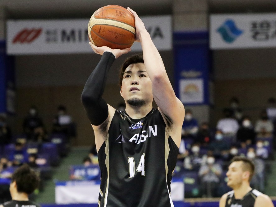 島根スサノオマジックがリーグを代表するシューター、金丸晃輔を獲得