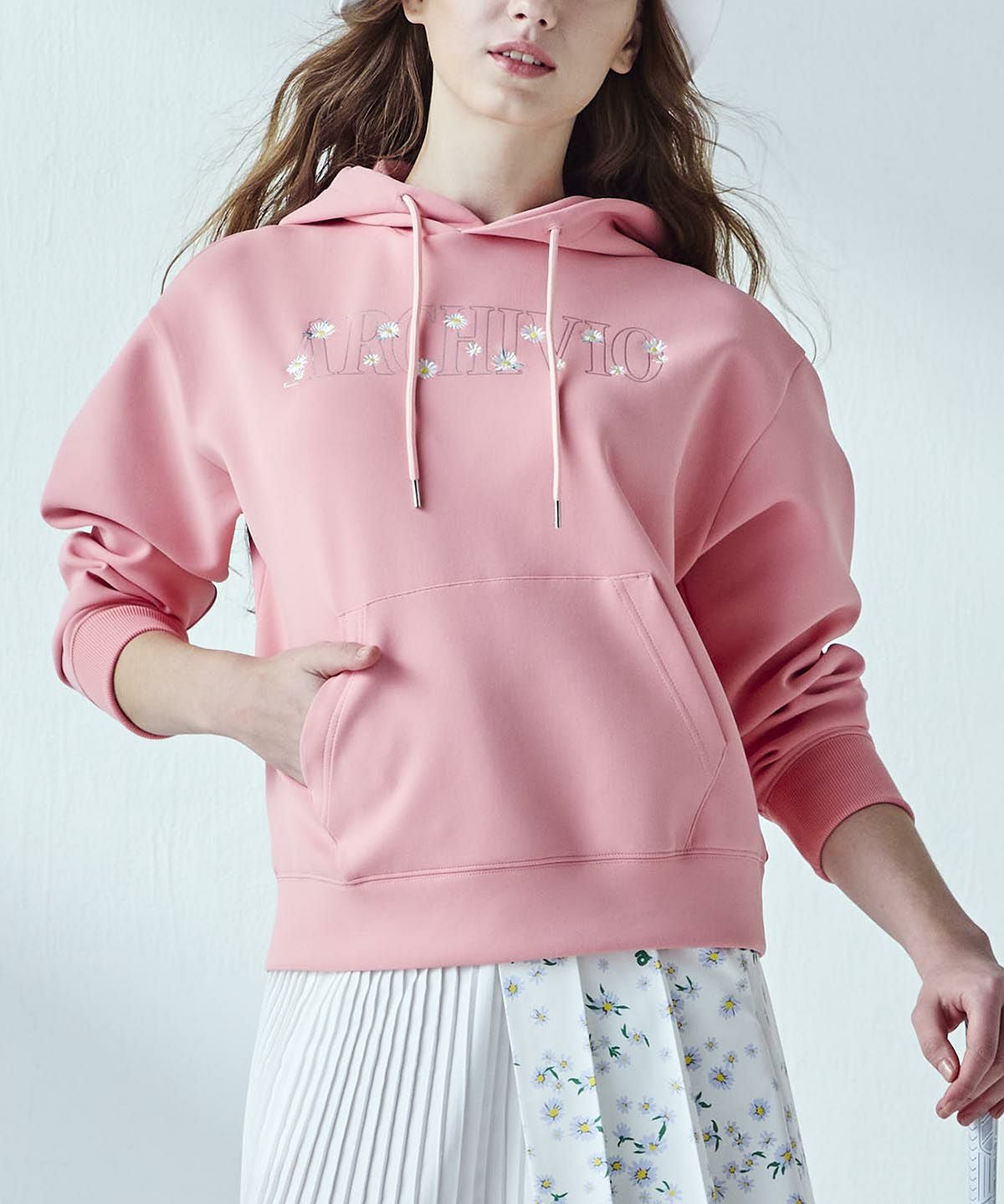 花柄刺繍UVダンボールパーカー|アルチビオ - ゴルフウェアや婦人服通販