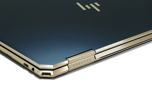 実機レビュー】HP Spectre x360 13-ap0000の製品特徴・新旧モデル比較
