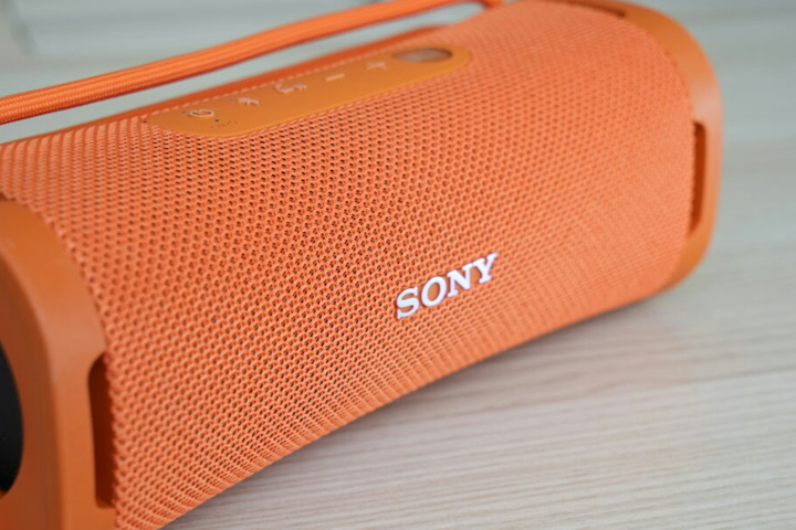 ソニー、日本発売が決まった新シリーズ”ULT POWER SOUND”のポータブル