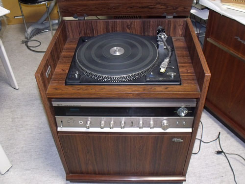 ◇1974年製ビクターセパレート4CHステレオ「DF-11」の修復修理 | ヨネ