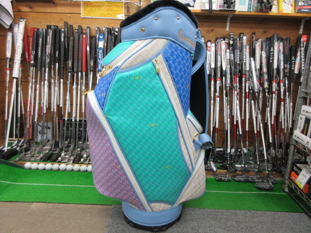 ゴルフエフォートブログ » Archive 明るく爽やかなカラーリングが目を