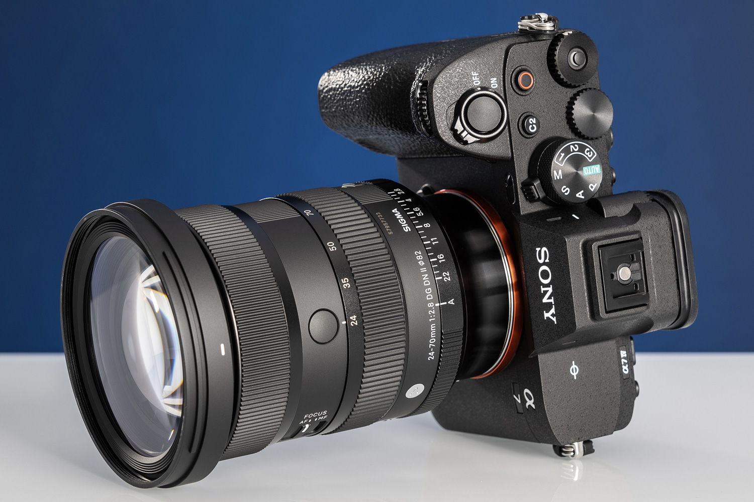 First Look: SIGMA 24-70mm F2.8 DG DN II Art Lens for Sony E-Mount