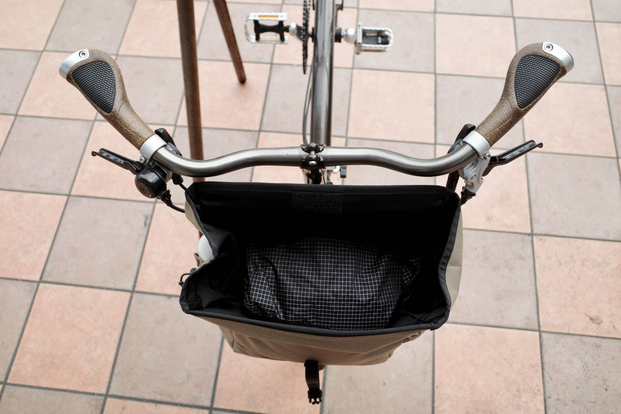 FAIRWEATHER* brompton bag mini (black) - BLUE LUG GLOBAL ONLINE STORE