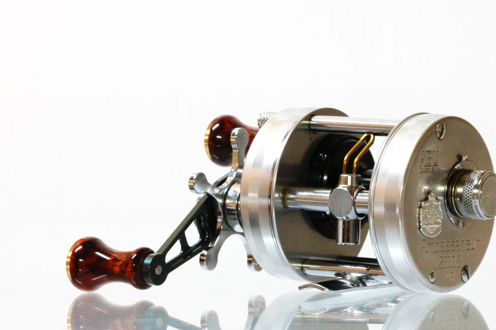 アンバサダー 2500C - ブリモ リールハンドルノブとハンドルの専門店