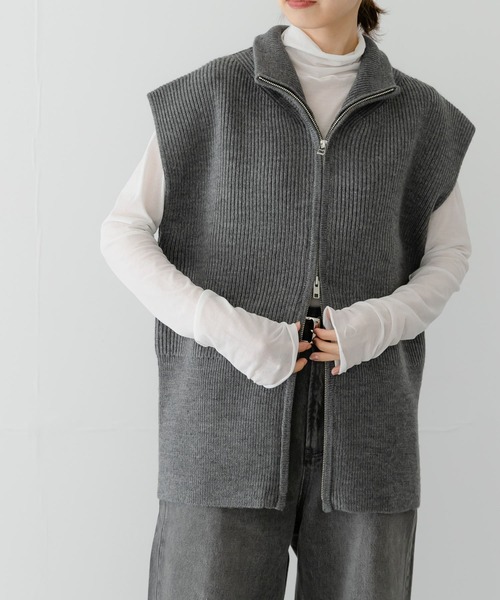 URBAN RESEARCH（アーバンリサーチ）の「ZIPUP畦ニットベスト（ニット