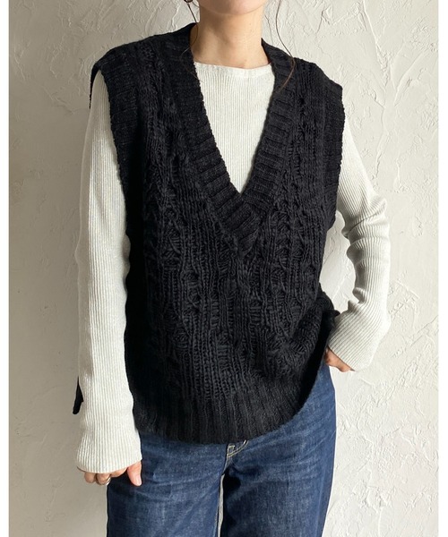 セール】深Vネックケーブル編み風ざっくりニットベスト（ベスト