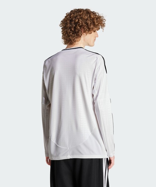 adidas（アディダス）の「レアル・マドリード 24/25 長袖ホーム