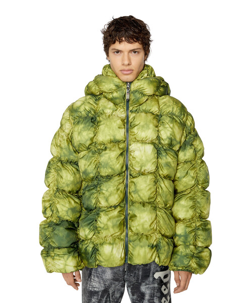 DIESEL（ディーゼル）の「メンズ ウィンタージャケット タイダイ柄