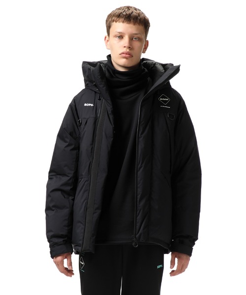 F.C.Real Bristol（エフシーレアルブリストル）の「DOWN BENCH PARKA