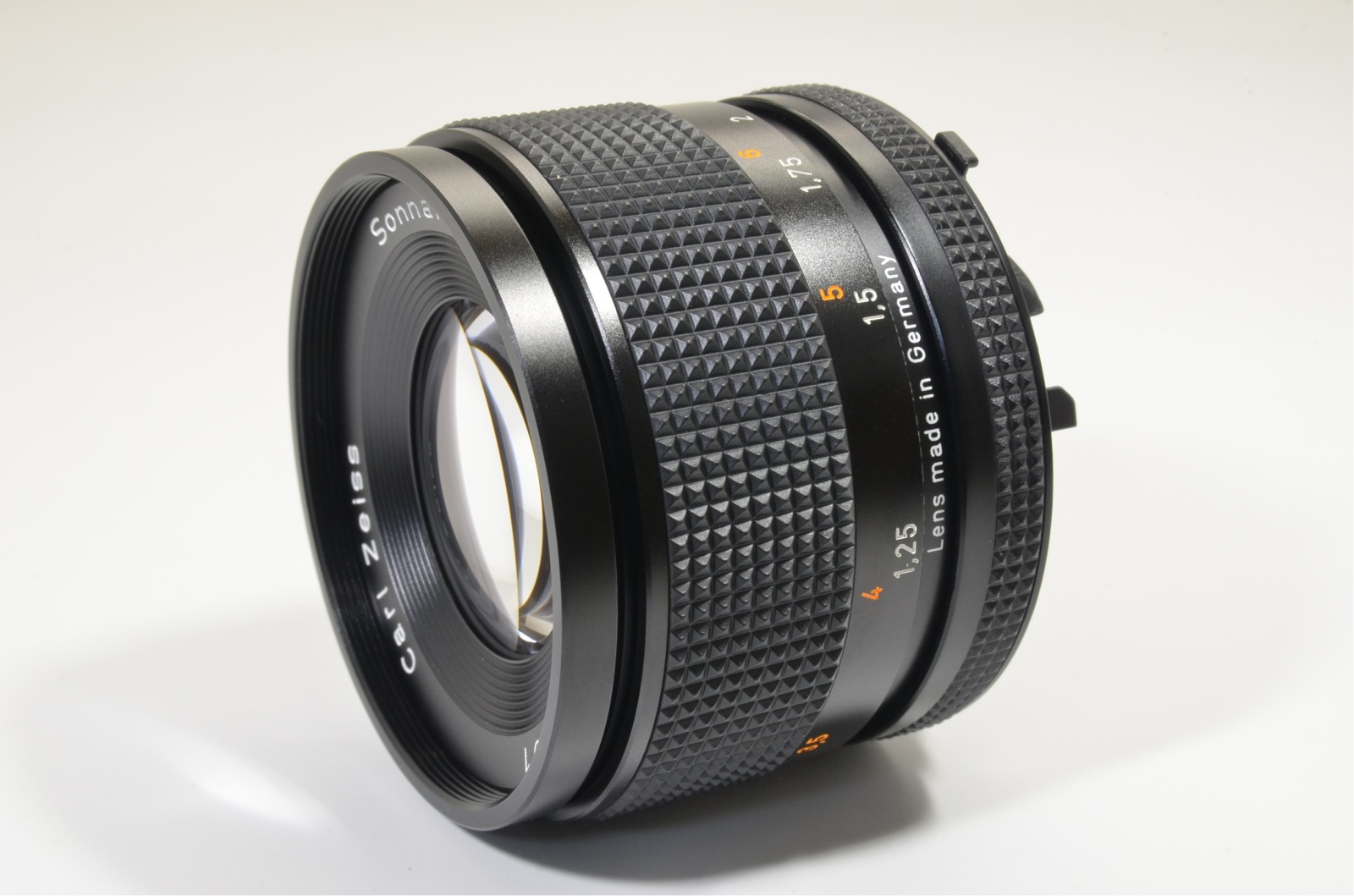 CONTAX Carl Zeiss Sonnar 85mm f2.8 MMG Germany w/ Lens Hood