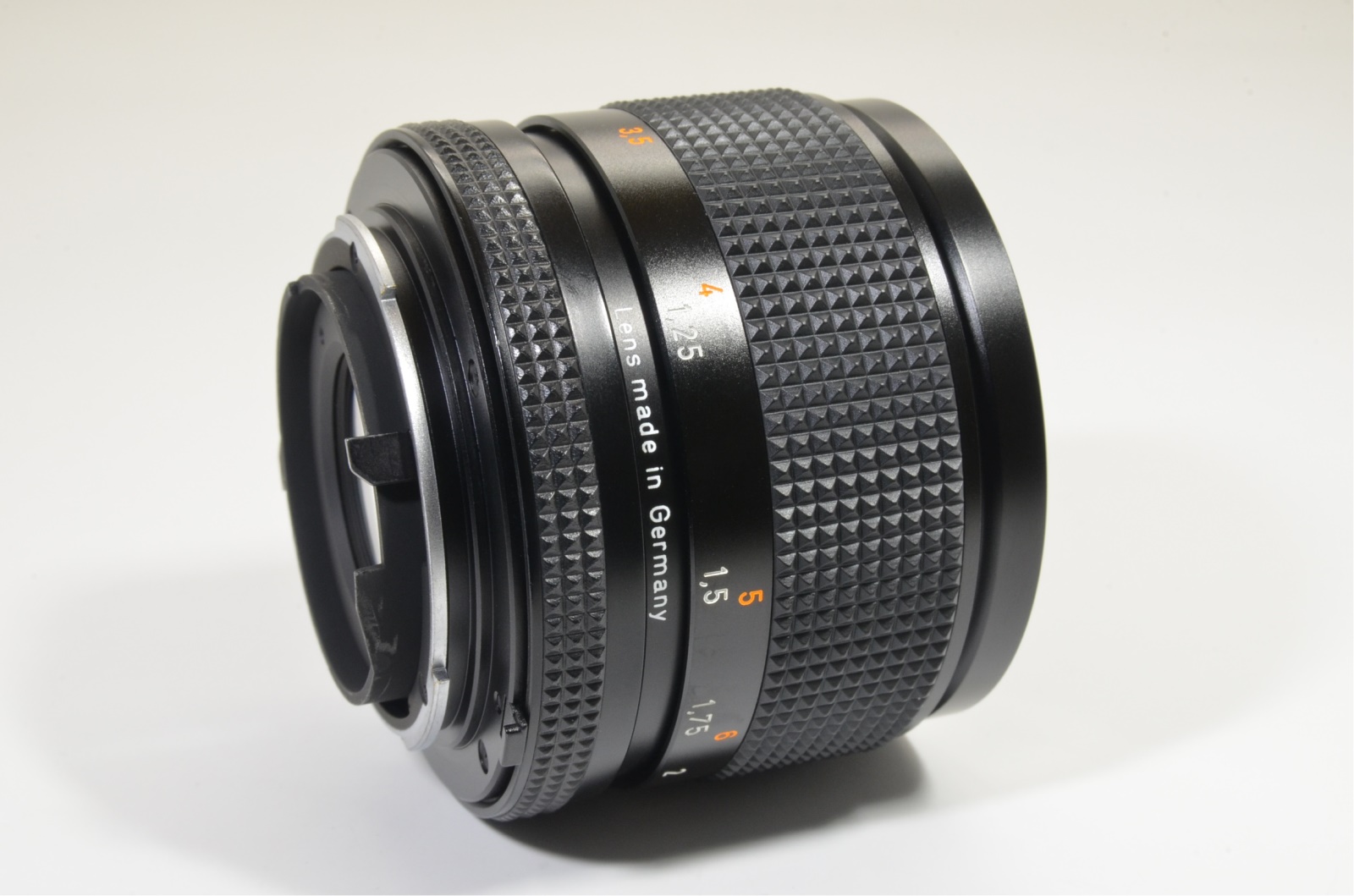 CONTAX Carl Zeiss Sonnar 85mm f2.8 MMG Germany w/ Lens Hood