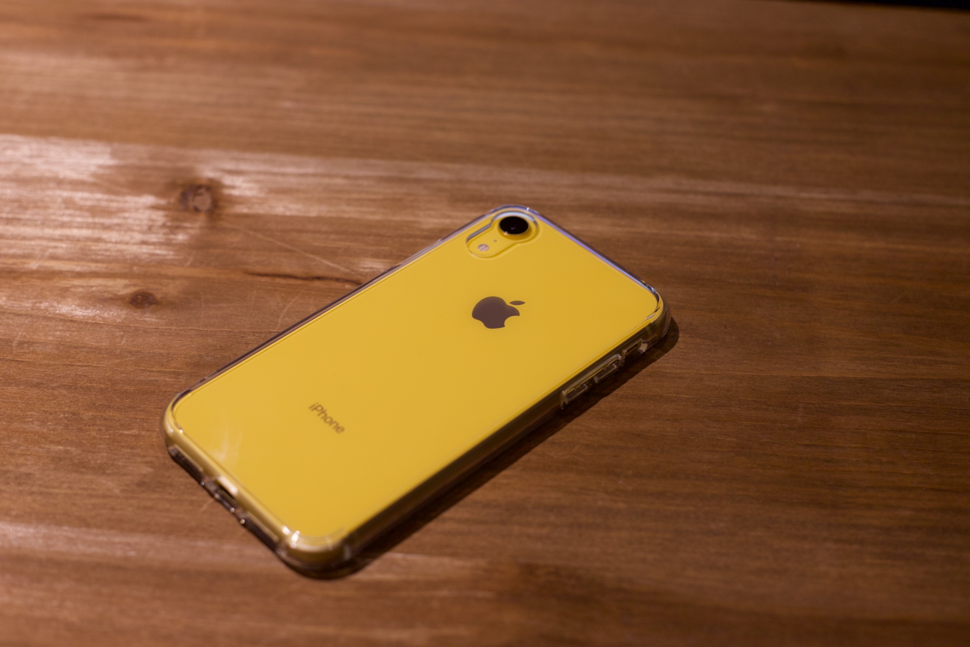 写真多め！】iPhone XR イエローが来た！ 徹底レビュー その1 開封編