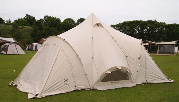 スノーピーク（Snow Peak）スピアヘッド Pro.M【360VR】｜白いワン