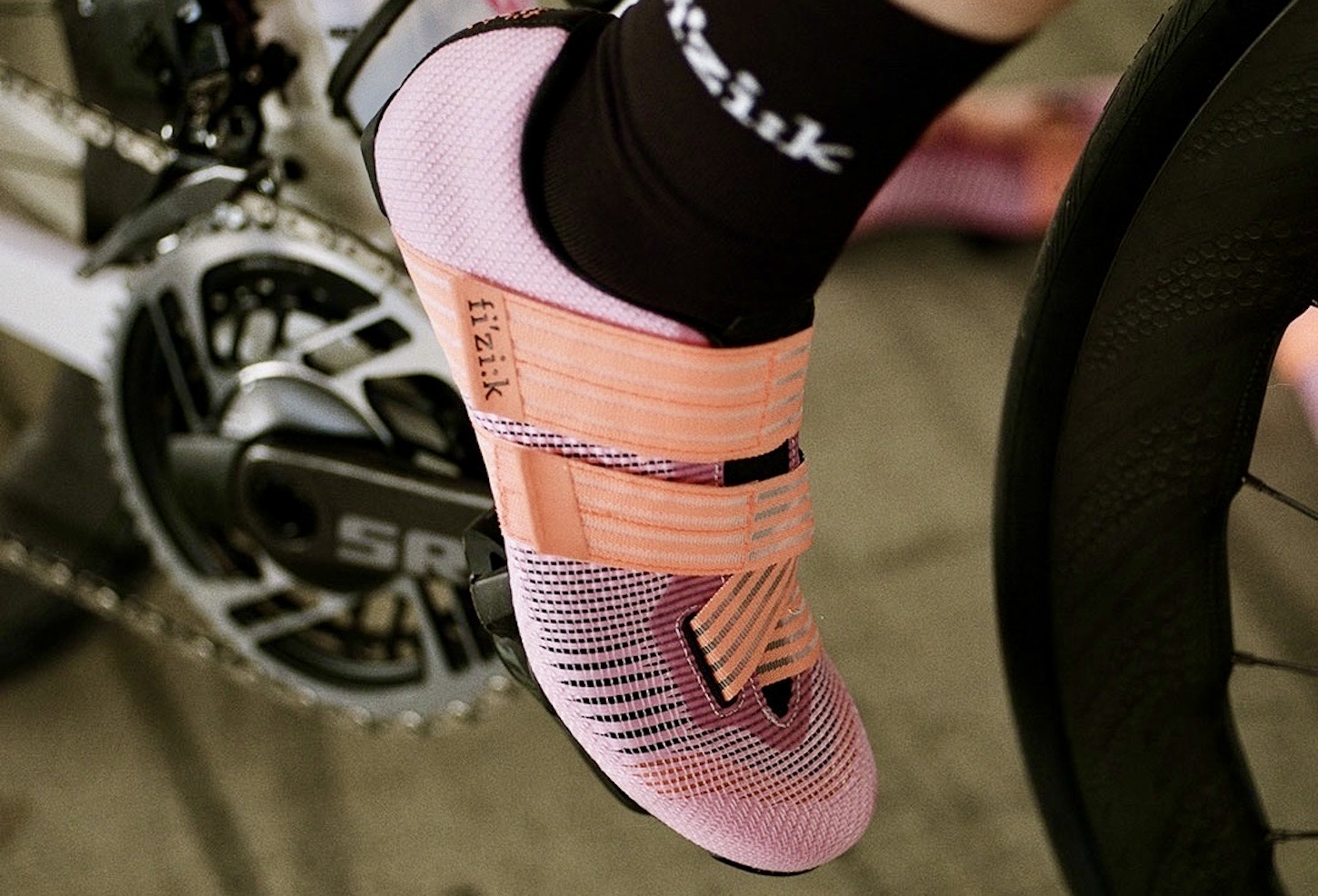 CapoVelo.com - Fizik Flaunts New Lightweight Vento Powerstrap