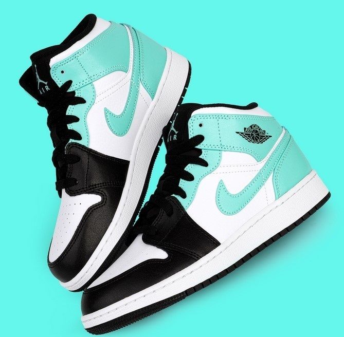 大人もOK! Nike Jordan 1 Mid ジョーダン 22㎝～25㎝ 関税送料込 (Nike