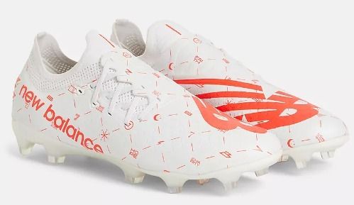 送料&関税込み！NewBalance Furon v7 Pro FG☆サッカースパイク (New